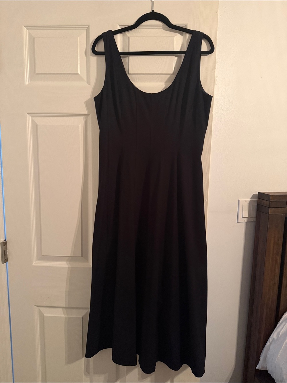 Classic Black Sleeveless Women's Dress